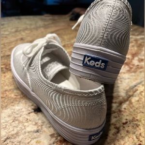 Women's Triple CVO Metallic Sneaker